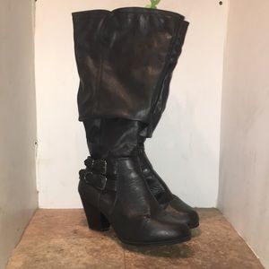 Jaclyn Smith chunky heel boots sz 9